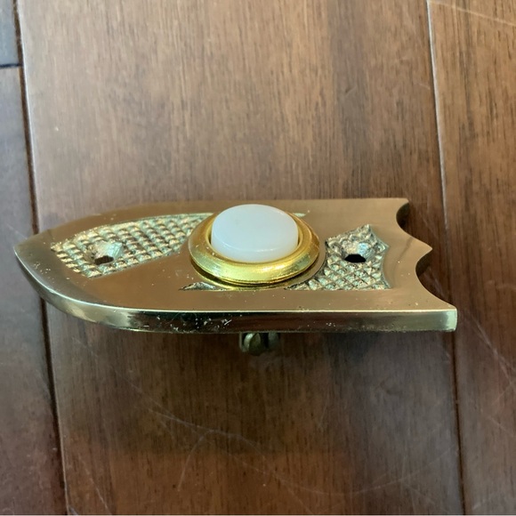 Antique/ Vintage Brass Doorbell Push Button Plate Door Hardware 3inch By 1-1/4 - Picture 4 of 5